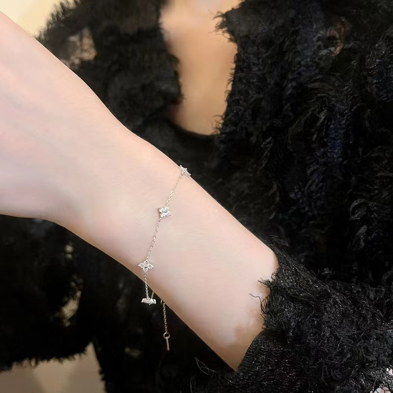 French-style Minimalist Luxury Bracelet For Women