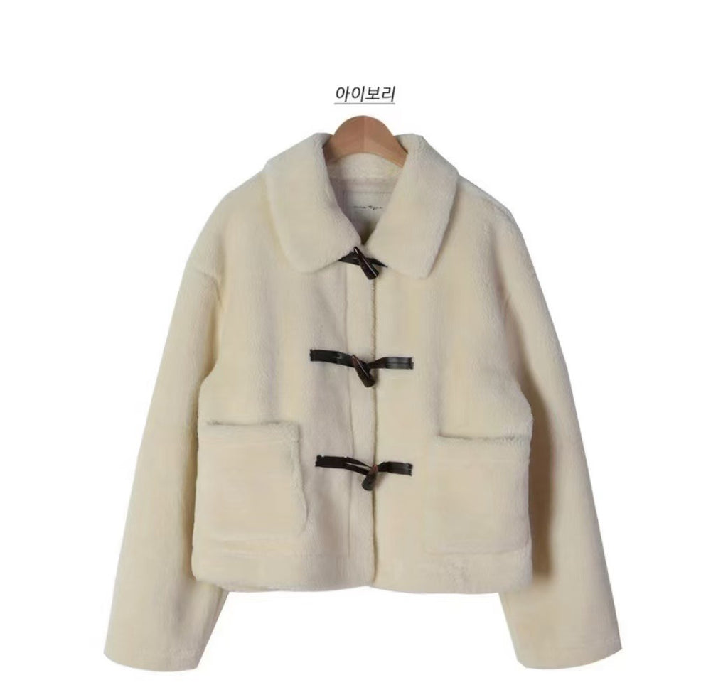 Vintage Shearling Fur-and-leather Combo Warm Short Coat With Horn Buttons