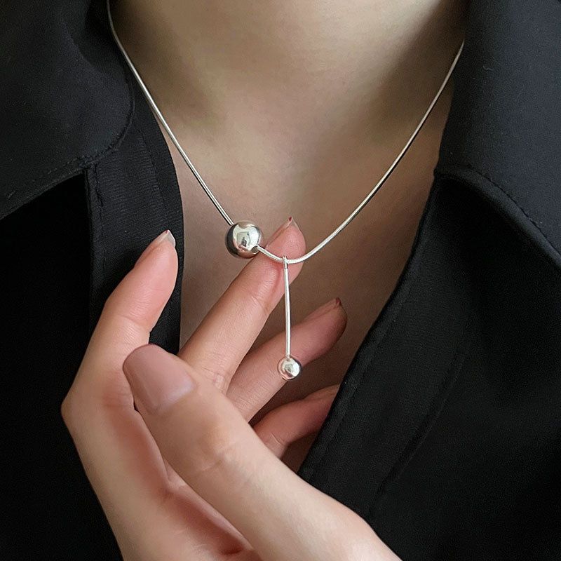 Simple Round Pendant Necklace For Women That Wont Fade