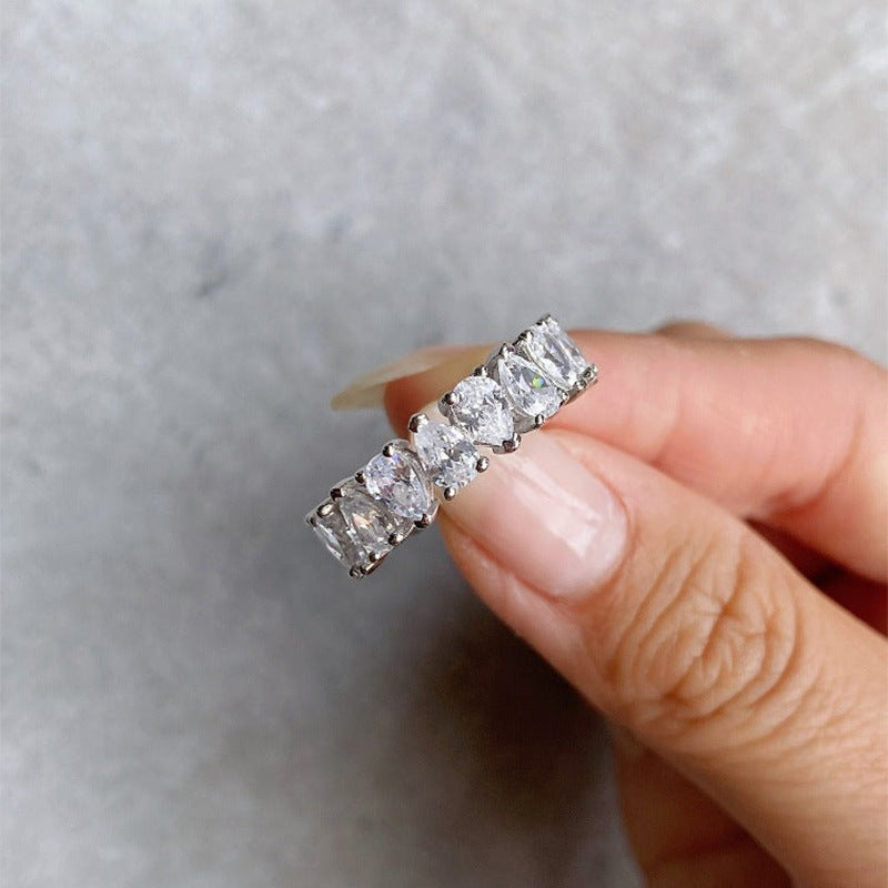 Women's Niche Micro-Set Waterdrop Zircon Ring